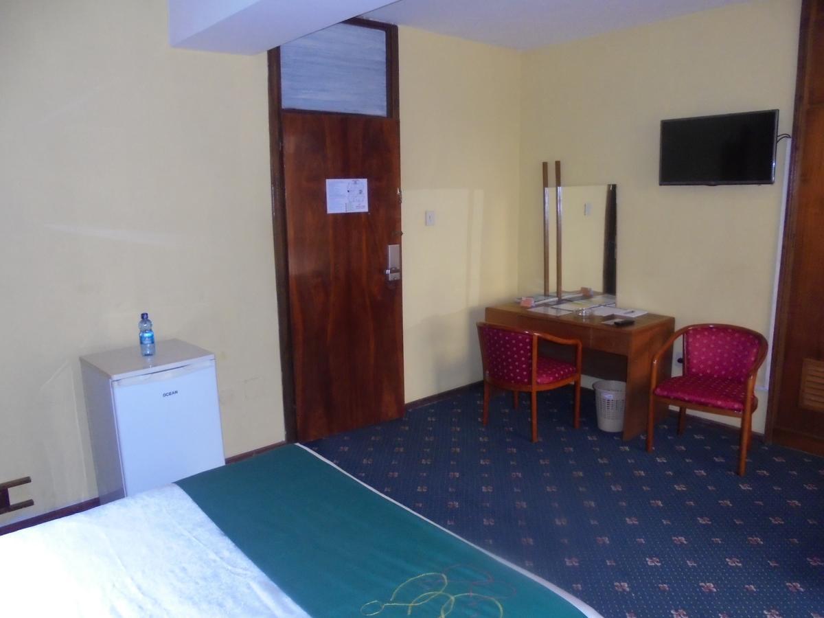 Global Hotel Addis Abeba Esterno foto