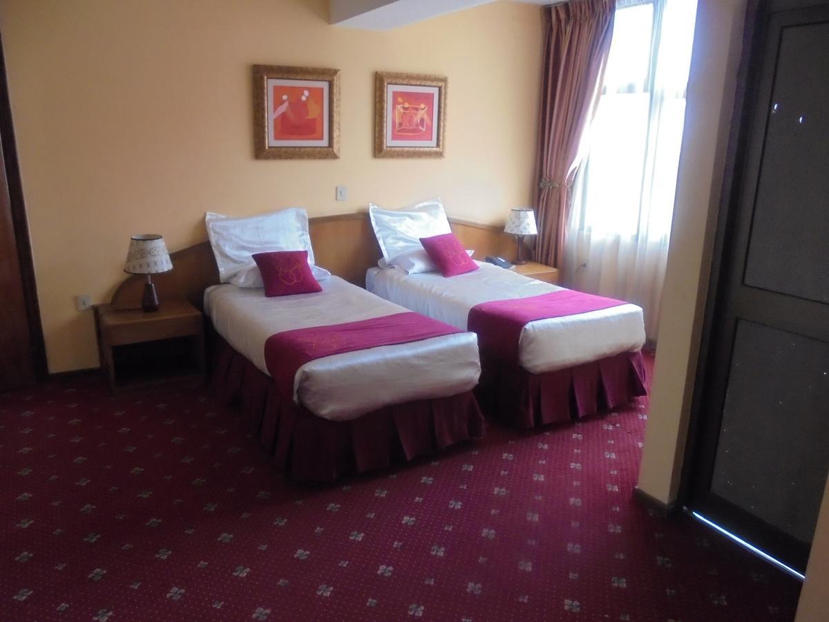 Global Hotel Addis Abeba Esterno foto